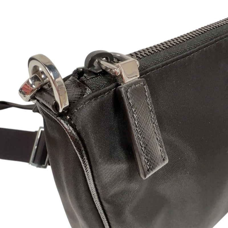 プラダ PRADA Re-Nylon サフィアーノショルダーバッグ 2VH113 ブラック　シルバー金具 ナイロン ユニセックス ショルダーバッグ
