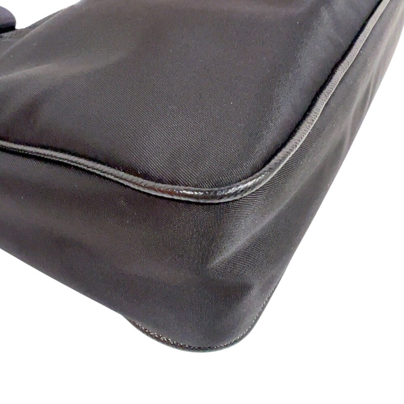 プラダ PRADA Re-Nylon サフィアーノショルダーバッグ 2VH113 ブラック　シルバー金具 ナイロン ユニセックス ショルダーバッグ