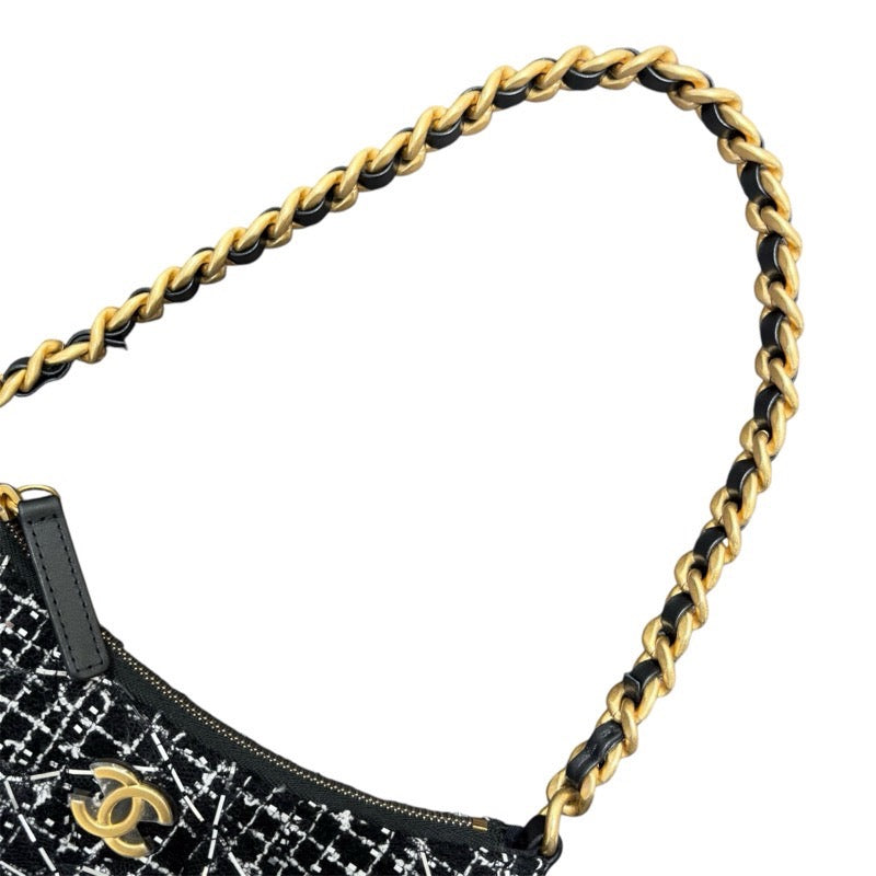 【中古】 CHANEL シャネル ココマークファブリック マトラッセショルダーバッグ AS4378 ツイードスモールホーボーバッグ レディース 25011152 SA シャネル CHANEL スモールホーボーバッグ AS4378 ツイード レディース