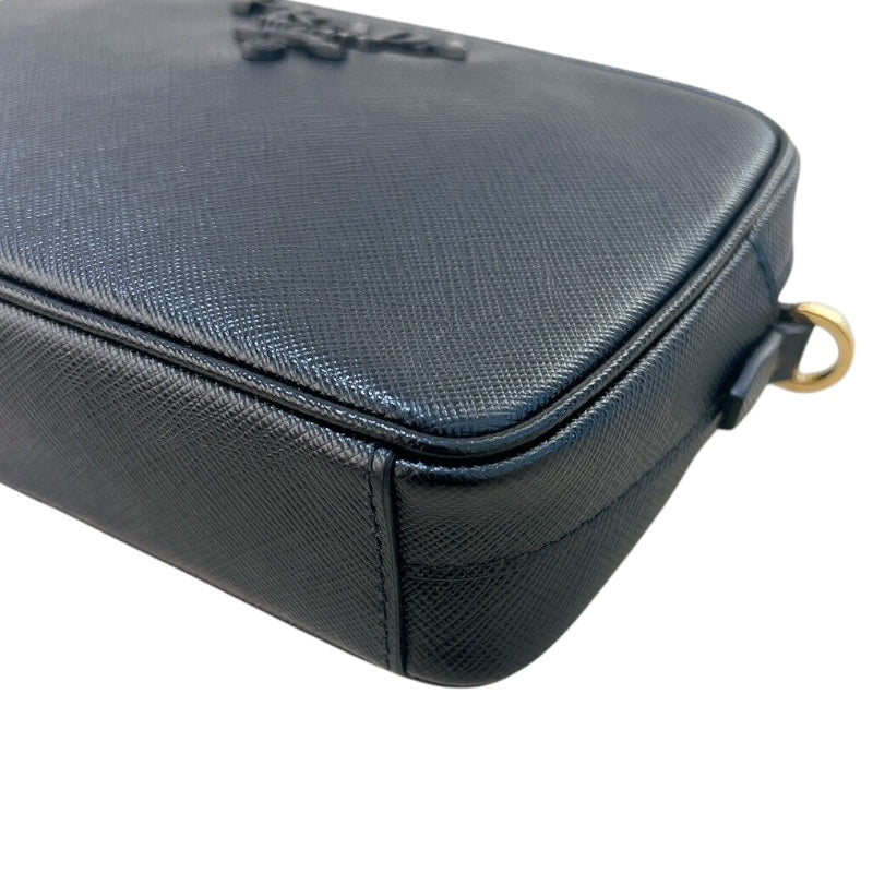 プラダ PRADA サフィアーノ ミニカメラバッグ 1BH036 ブラック ゴールド金具 サフィアーノレザー レディース ショルダーバッグ