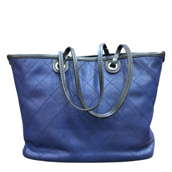シャネル CHANEL オンザロード　ワイルドステッチ トートバッグ A92211 ネイビー　SV金具 キャビアスキン ユニセックス トートバッグ