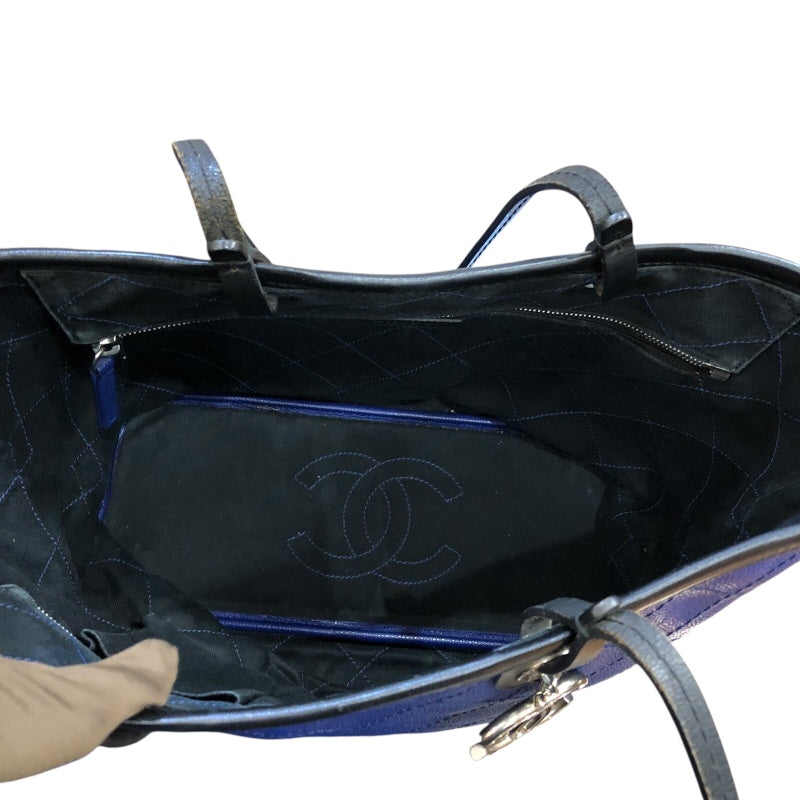シャネル CHANEL オンザロード　ワイルドステッチ トートバッグ A92211 ネイビー　SV金具 キャビアスキン ユニセックス トートバッグ