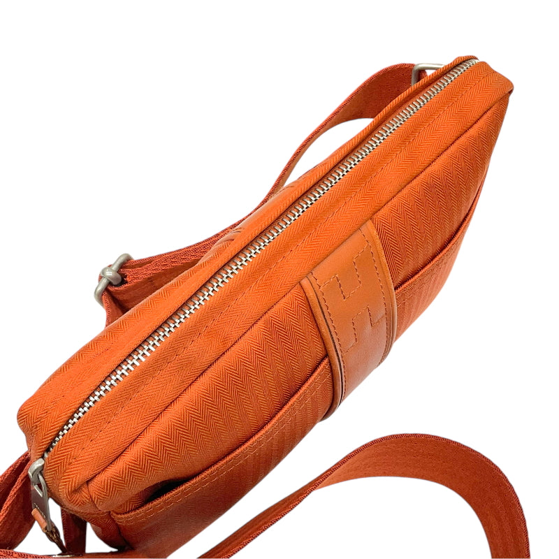 エルメス HERMES アカプルコ ポシェット サンチュール オレンジ シルバー金具 トワルシェブロン/レザー ユニセックス ボディバッグ