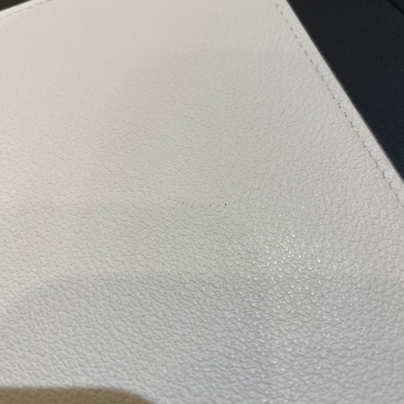 エルメス HERMES アザップロングシルクイン B刻 ニューホワイト エバーカラー レディース 長財布