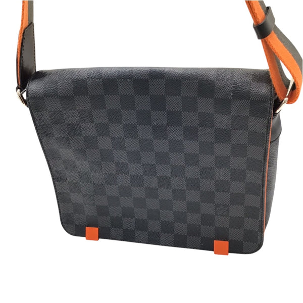 ルイ・ヴィトン LOUIS VUITTON ディストリクトPM N42405 ダミエ・グラフィット PVC レザー ユニセックス ショルダーバッグ