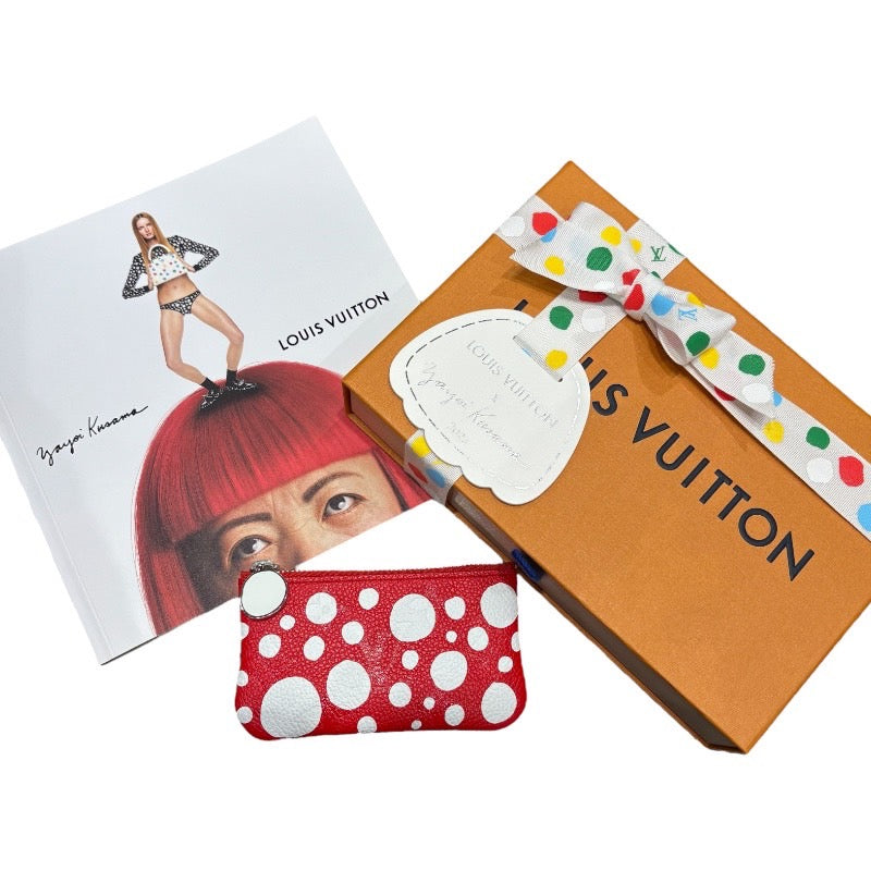 ルイ・ヴィトン LOUIS VUITTON ポシェット・クレ 草間彌生コラボ M81957 ルージュブラン モノグラム・アンプラント レディース キーホルダー