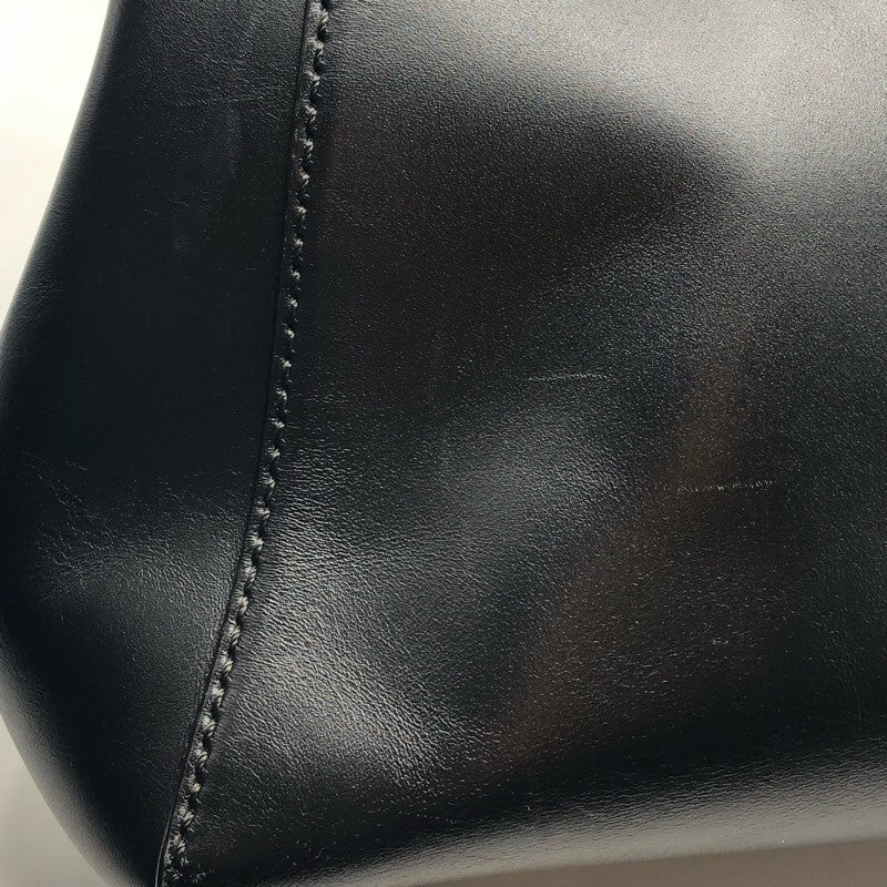 フェンディ FENDI ピーカブーバグズレギュラー 8BN226 ブラック レザー レディース ショルダーバッグ