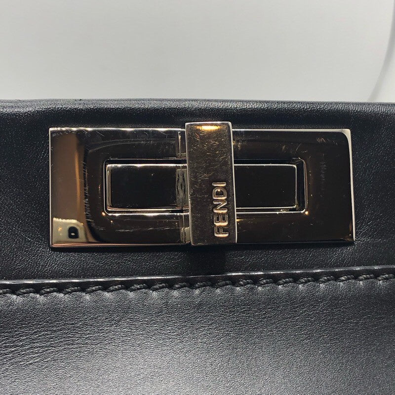 フェンディ FENDI ピーカブーバグズレギュラー 8BN226 ブラック レザー レディース ショルダーバッグ
