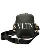 ヴァレンティノ VALENTINO ショルダーバッグ ブラック レザー メンズ ショルダーバッグ
