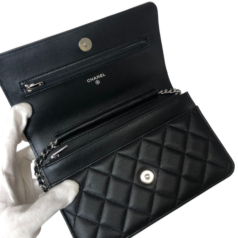 CHANEL シャネル チェーンウォレット マトラッセ 二つ折り財布