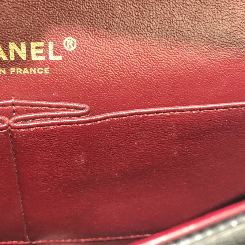 シャネル CHANEL マトラッセ25 A01114 ブラック　ゴールド金具　 キャビア レディース ショルダーバッグ