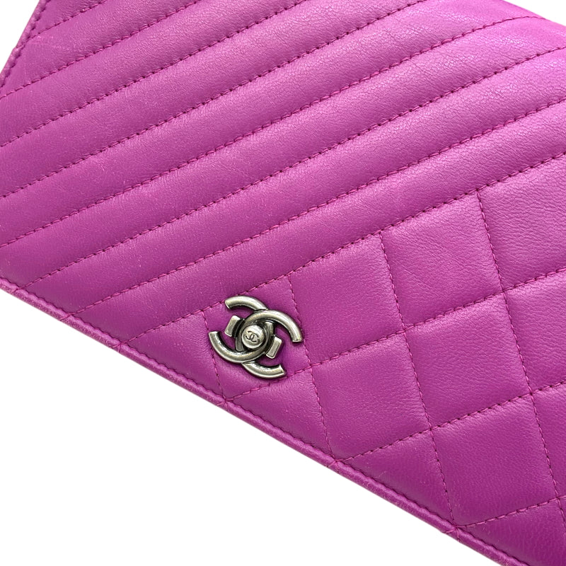シャネル CHANEL マトラッセ・シェブロン チェーンウォレット 20番台 パープル シルバー金具 ラムスキン レディース ショルダーバッグ