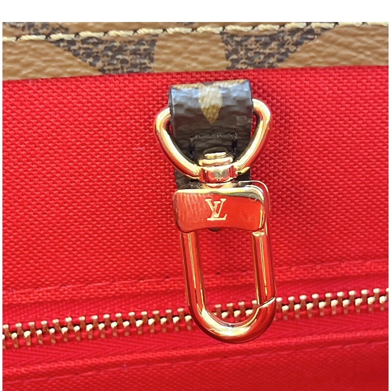 ルイ・ヴィトン LOUIS VUITTON オンザゴーPM M46373 モノグラム/ゴールド金具 バイカラー モノグラム レディース ショルダーバッグ