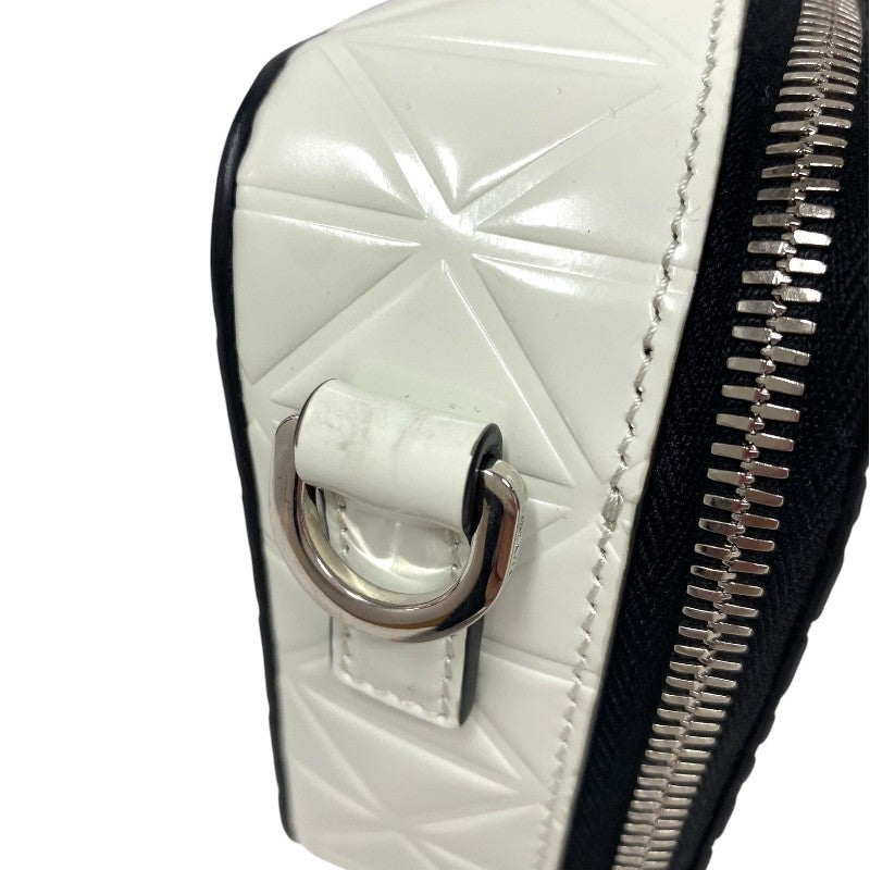 プラダ PRADA ブリックレザー ショルダーバッグ 2VH070 アイボリー パテントレザー レディース ショルダーバッグ