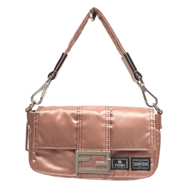 【極美品】FENDI　バゲットフォンポーチ　シルバー金具　ミニ　ピンク 2300043408558_1_600x600_crop_c