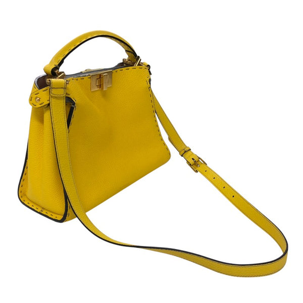 フェンディ FENDI セレリア ピーカブー アイコニック エッセンシャリー 8BN302 イエロー ホワイト×ピンク ゴールド金具  カーフレザー レディース ショルダーバッグ