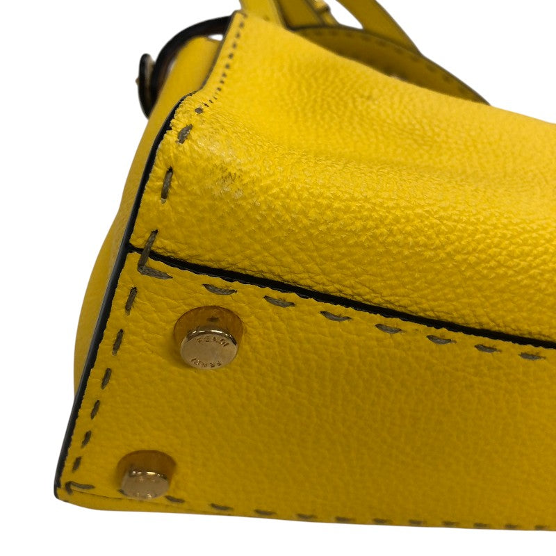 フェンディ FENDI セレリア ピーカブー アイコニック エッセンシャリー 8BN302 イエロー ホワイト×ピンク ゴールド金具  カーフレザー レディース ショルダーバッグ