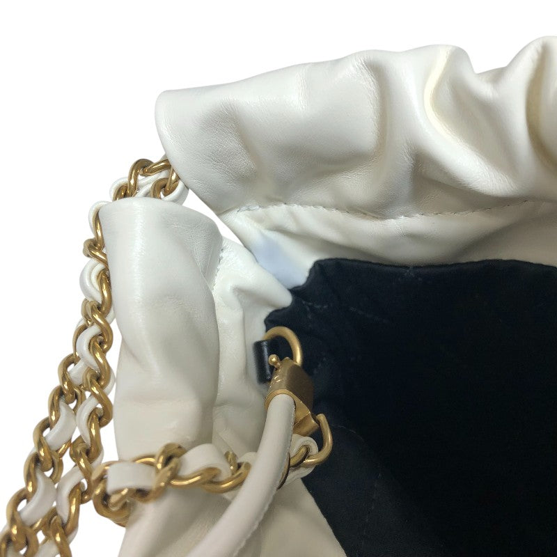 シャネル CHANEL CHANEL22 ミニ AS3980 ホワイト・ブラック ゴールド金具 シャイニーカーフ レディース ハンドバッグ