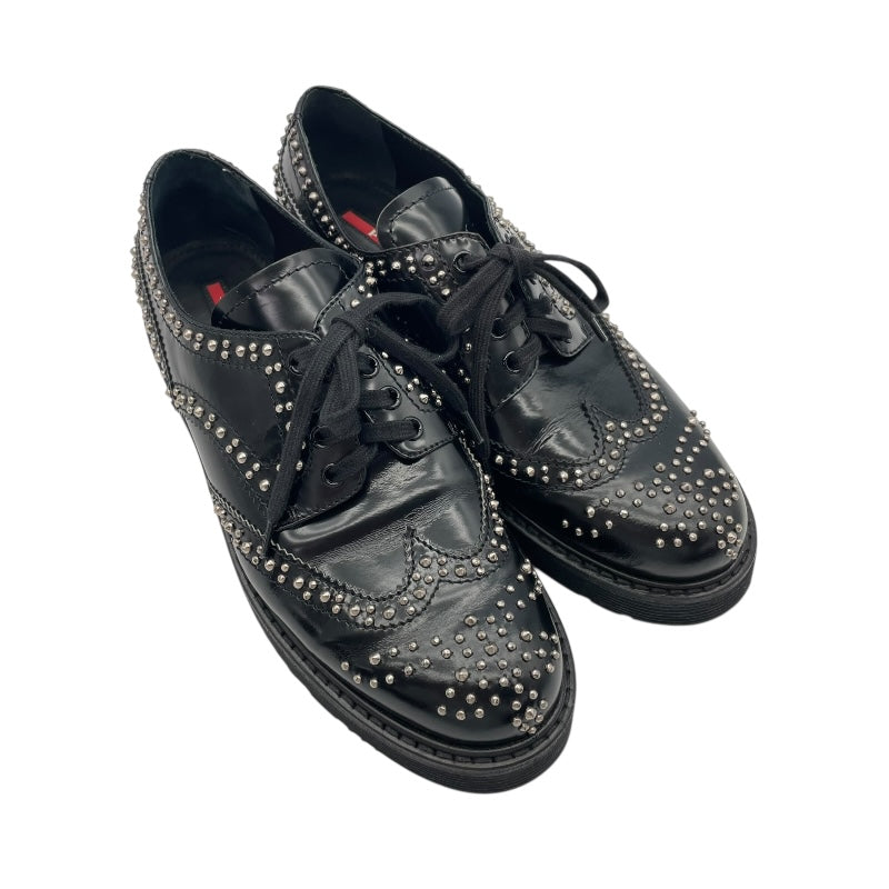 プラダ PRADA スタッズ装飾ウィングチップレザーシューズ ブラック