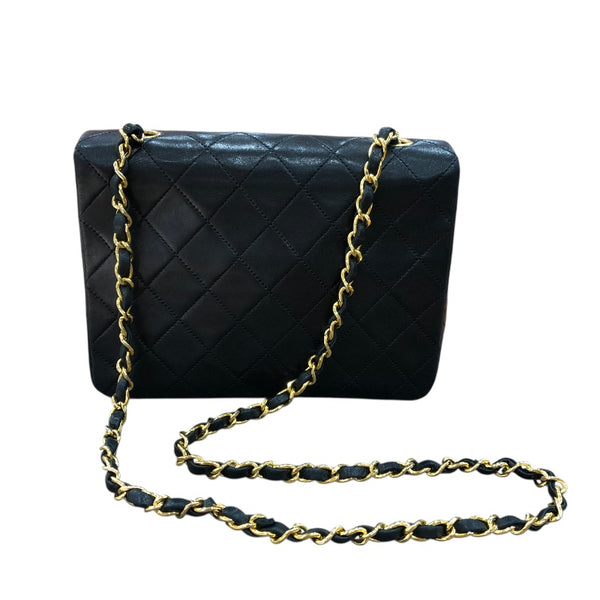 シャネル CHANEL マトラッセチェーンショルダーバッグ ブラック　ゴールド金具 ラムスキン レディース ショルダーバッグ