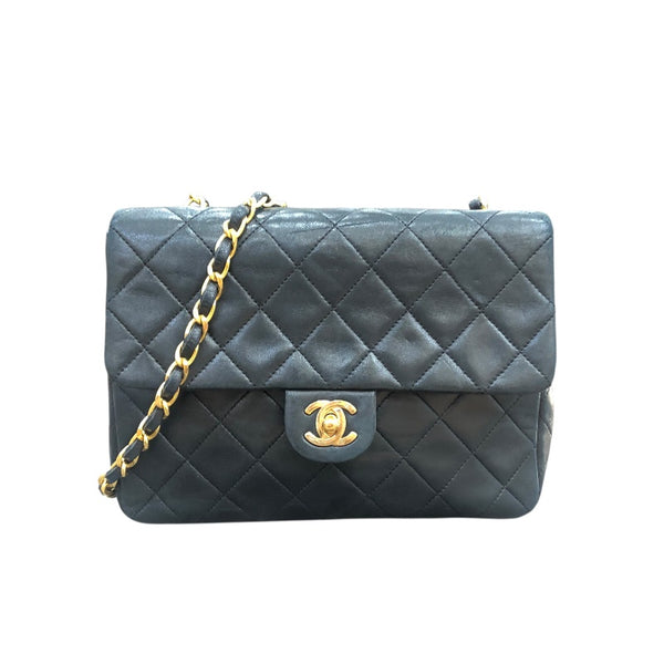 シャネル CHANEL マトラッセ20 A01163 ブラック　GD金具 ラム レディース ショルダーバッグ