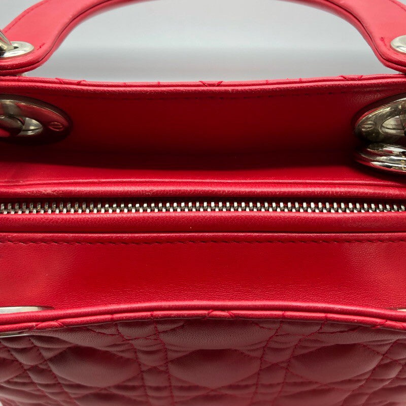 クリスチャン・ディオール Christian Dior レディディオールミディアム レッド×SV金具 カナージュラム レディース ショルダーバッグ