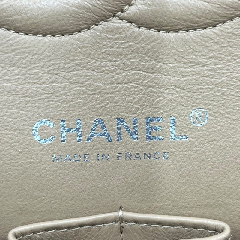 シャネル CHANEL マトラッセ25 A01112 ベージュ シルバー金具 キャビアスキン レディース ショルダーバッグ