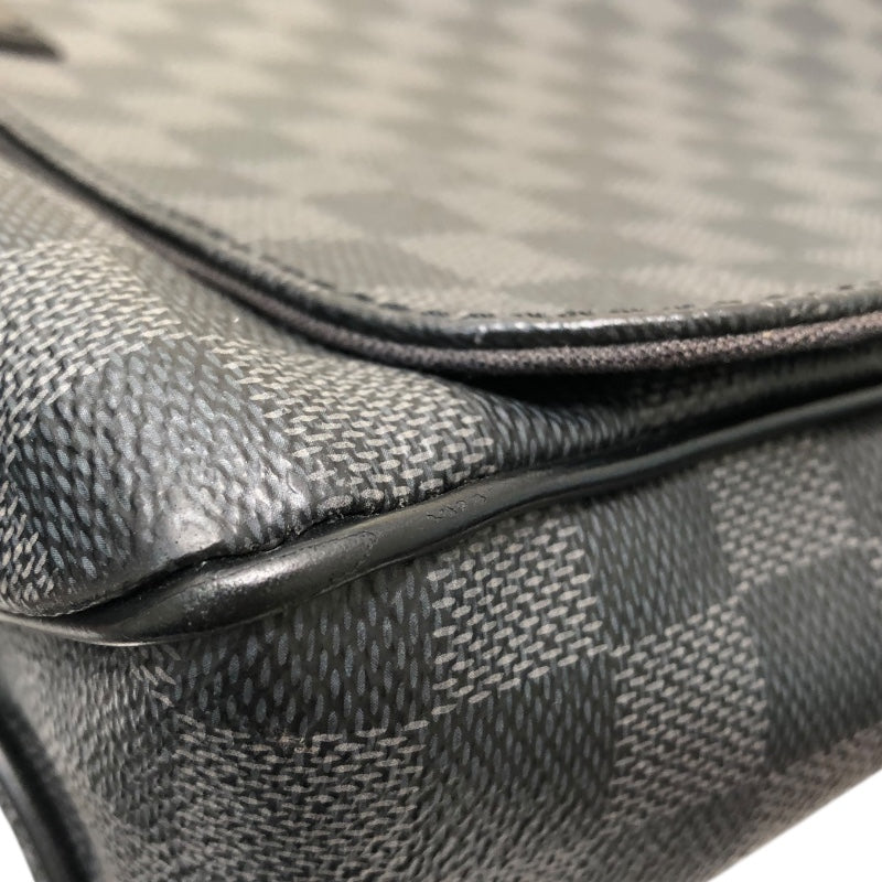 ルイ・ヴィトン LOUIS VUITTON ディストリクトMM N41272 ダミエ・グラフィット PVC ユニセックス ショルダーバッグ