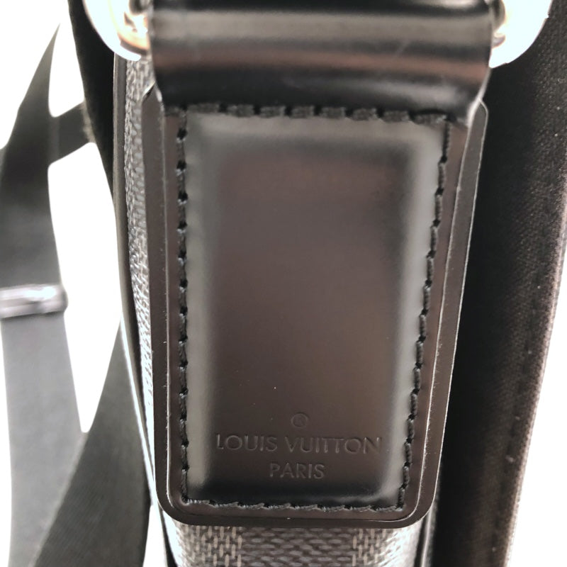 ルイ・ヴィトン LOUIS VUITTON ディストリクトMM N41272 ダミエ・グラフィット PVC ユニセックス ショルダーバッグ