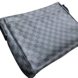 ルイ・ヴィトン LOUIS VUITTON ディストリクトMM N41272 ダミエ・グラフィット PVC ユニセックス ショルダーバッグ