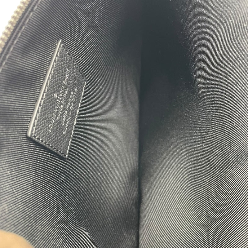 ルイ・ヴィトン LOUIS VUITTON カバライト用ポーチ ブラック タイガ メンズ ポーチ