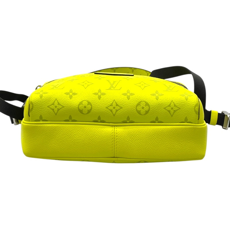 ルイ・ヴィトン LOUIS VUITTON アウトドアメッセンジャー M30943