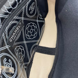 シャネル CHANEL カメリアショルダー A57273 25番台 ブラック×ベージュ キャンバス/ビニール レディース ショルダーバッグ