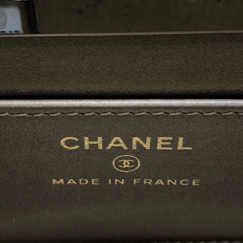 シャネル CHANEL ボックスショルダー AP2656 ブラック×GD金具 ラム