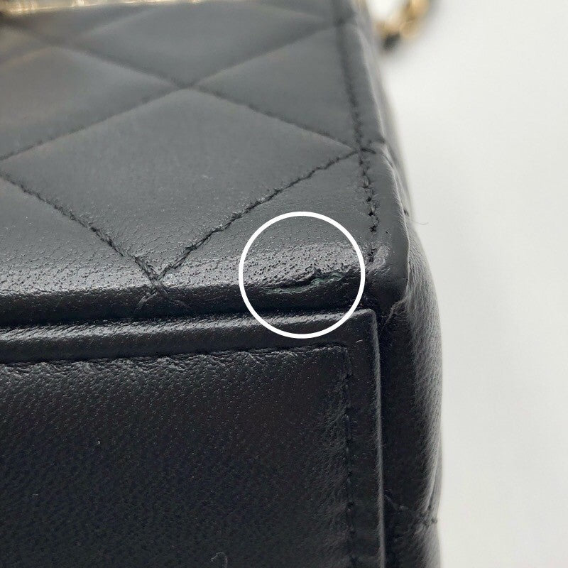 シャネル CHANEL ボックスショルダー AP2656 ブラック×GD金具 ラム