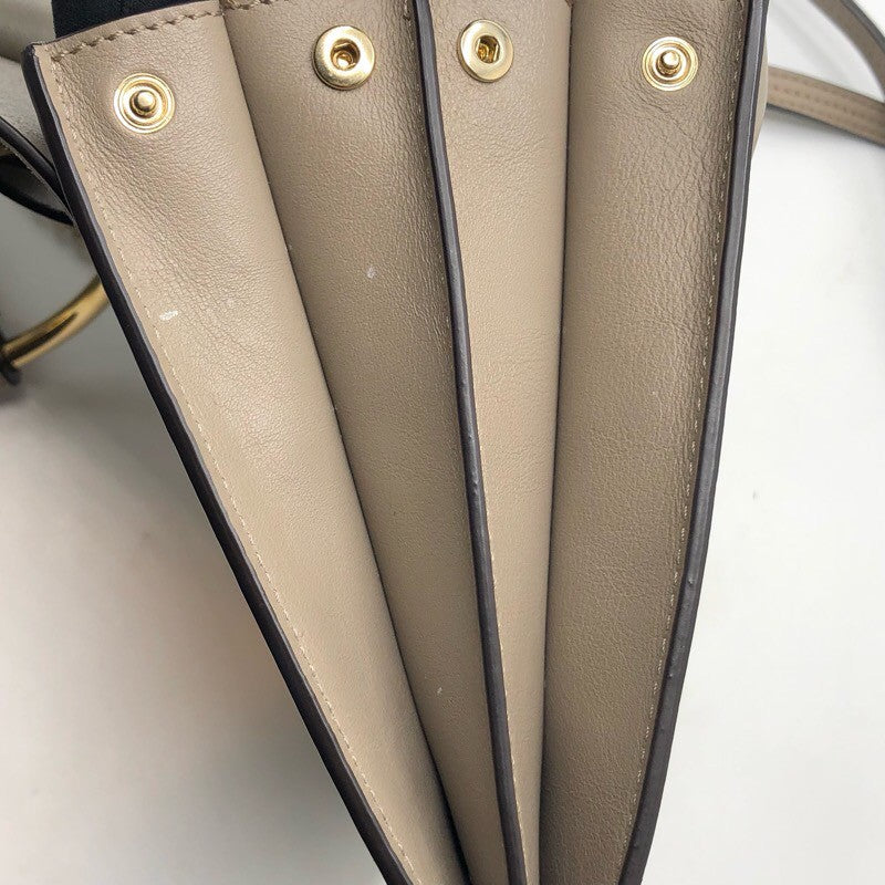 クロエ Chloe フェイ　スモール グレージュ/GD金具 レザー ユニセックス ショルダーバッグ