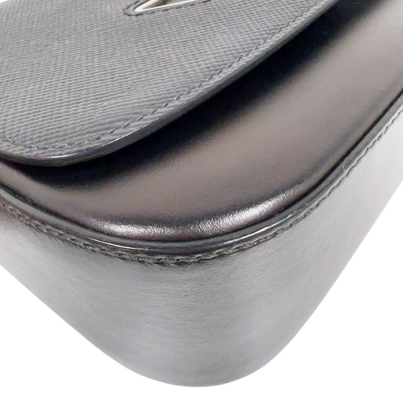 プラダ PRADA サフィアーノフラップバッグ 1BD249 ブラック　シルバー金具 サフィアーノレザー レディース ショルダーバッグ