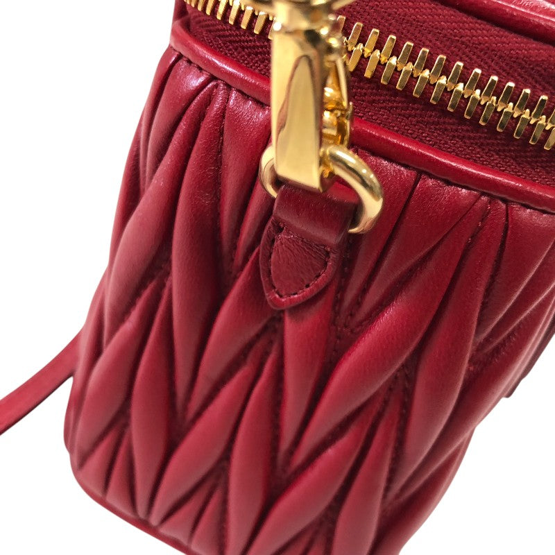 ミュウミュウ miu miu マテラッセレザー マイクロバッグ 5NR018
