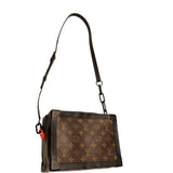 ルイ・ヴィトン LOUIS VUITTON ソフト・トランク M44427 ブラック モノグラム・ソーラーレイ メンズ ショルダーバッグ