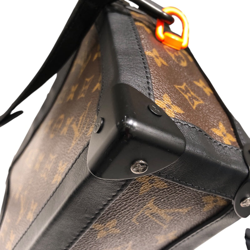 ルイ・ヴィトン LOUIS VUITTON ソフト・トランク M44427 ブラック モノグラム・ソーラーレイ メンズ ショルダーバッグ