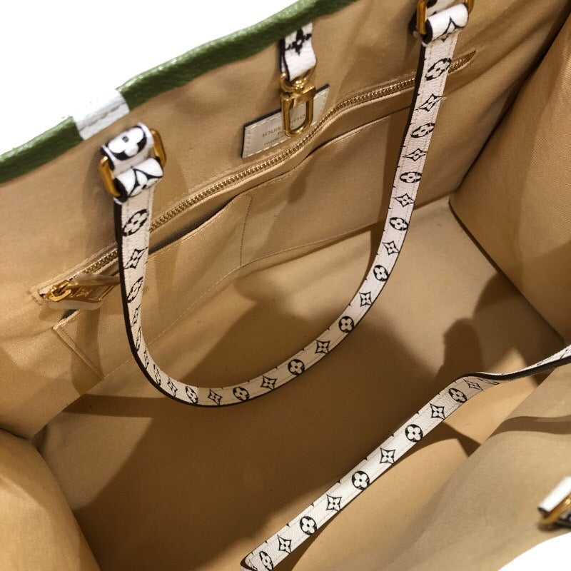 ルイ・ヴィトン LOUIS VUITTON オンザゴーGM M44571 マルチカラー ゴールド金具 モノグラム・ジャイアント ユニセックス ハンドバッグ