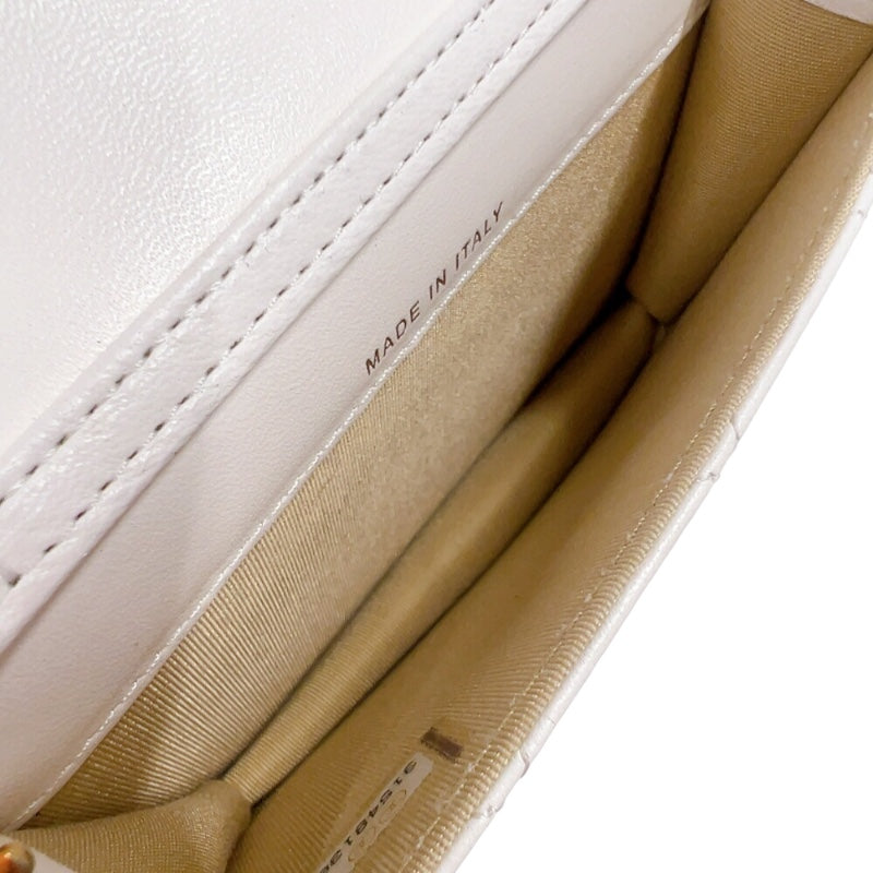 シャネル CHANEL マトラッセミニチェーンウォレット AP1628 ホワイト　ゴールド金具 ラムスキン レディース ウォレットチェーン