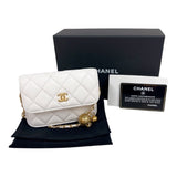 シャネル CHANEL マトラッセミニチェーンウォレット AP1628 ホワイト　ゴールド金具 ラムスキン レディース ウォレットチェーン
