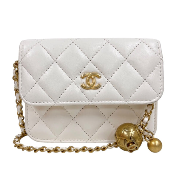 シャネル CHANEL マトラッセミニチェーンウォレット AP1628 ホワイト　ゴールド金具 ラムスキン レディース ウォレットチェーン