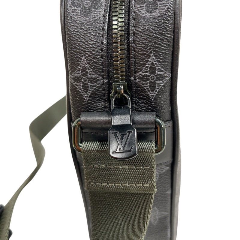 ルイ・ヴィトン LOUIS VUITTON ダヌーブPM ヴィヴィエンヌ M43677 モノグラム・エクリプス ユニセックス ショルダーバッグ
