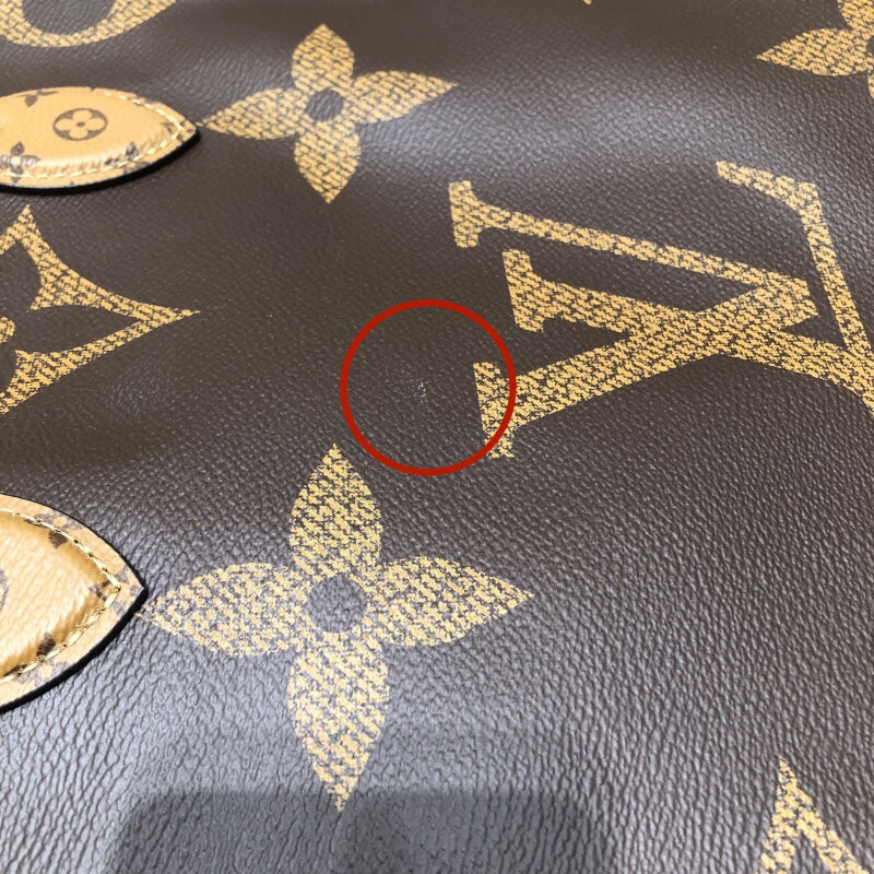 ルイ・ヴィトン LOUIS VUITTON オンザゴーGM　 モノグラム　ジャイアント・リバース PVC レディース ハンドバッグ