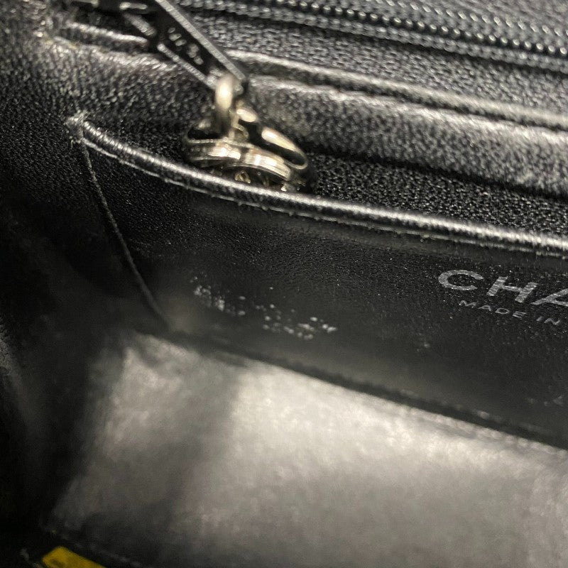 シャネル CHANEL マトラッセ チェーンショルダーバッグ A01115 9番台 ブラック シルバー金具 キャビアスキン レディース ショルダーバッグ