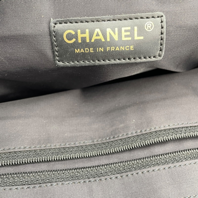 シャネル CHANEL ニュートラベルライントートバッグPM A20457　11番台 ブラック×ゴールド金具 ナイロンジャガード レディース トートバッグ
