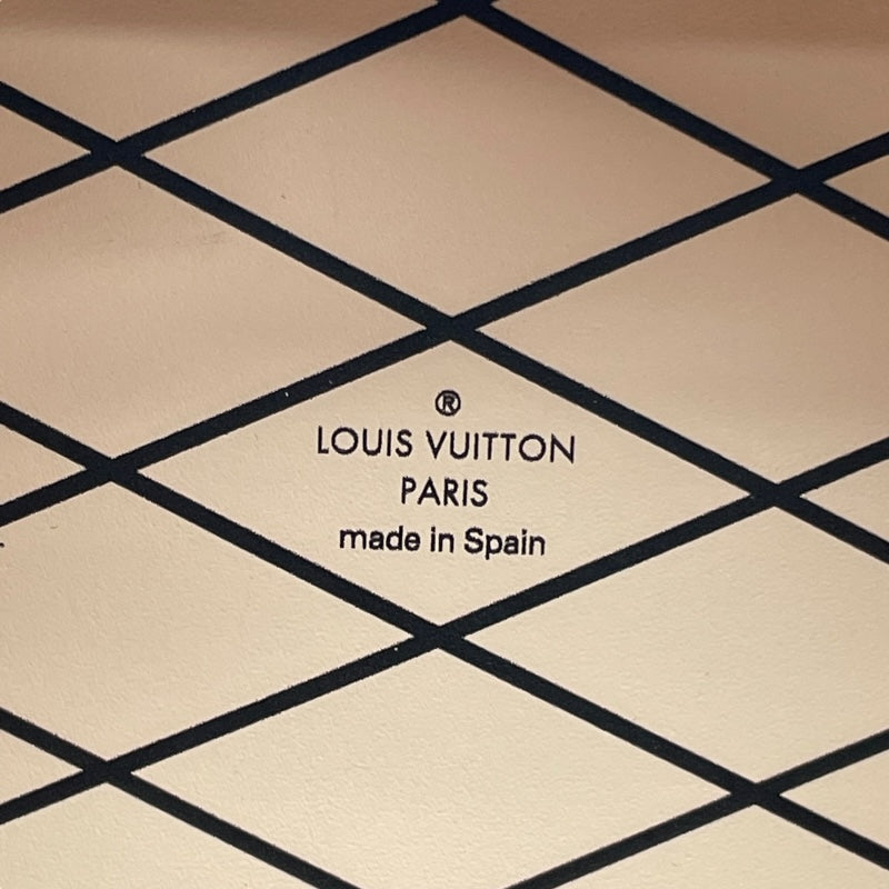 ルイ・ヴィトン LOUIS VUITTON ボワットシャポースープ M90498 ルージュ　ゴールド金具 ヴェルニ レディース ショルダーバッグ