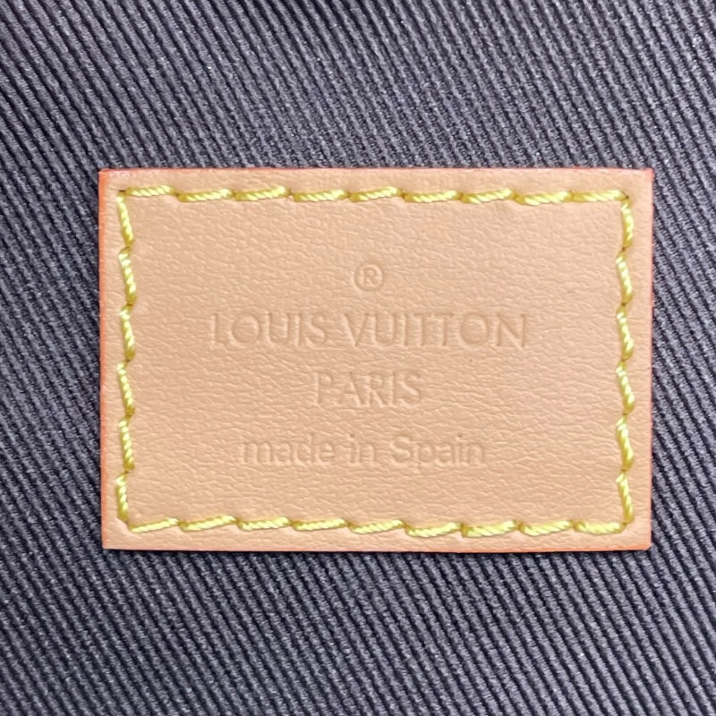 ルイ・ヴィトン LOUIS VUITTON ラッシュ・バムバッグ M24858
